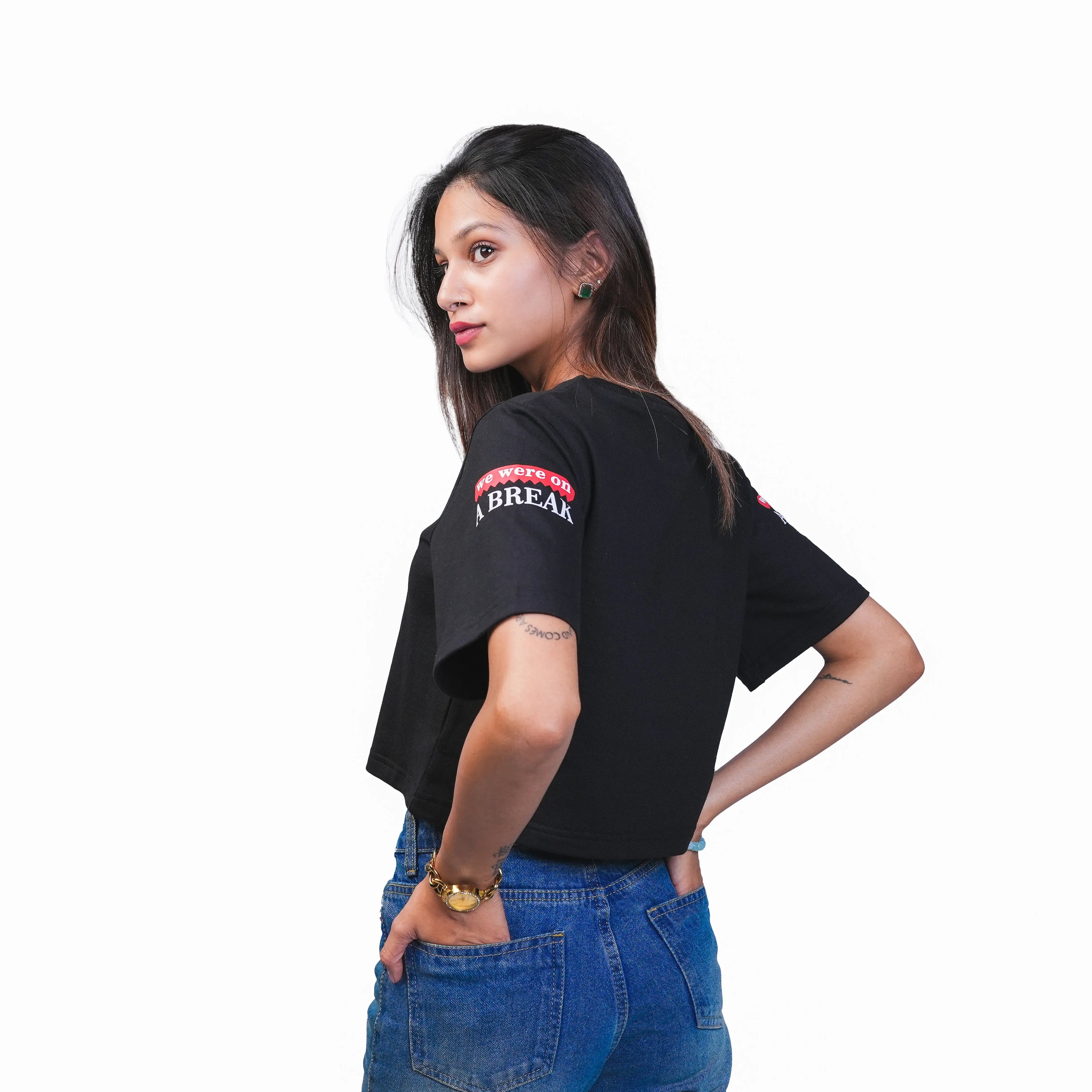 Central Perk Regular Cropped Tee TacT Lifestyle