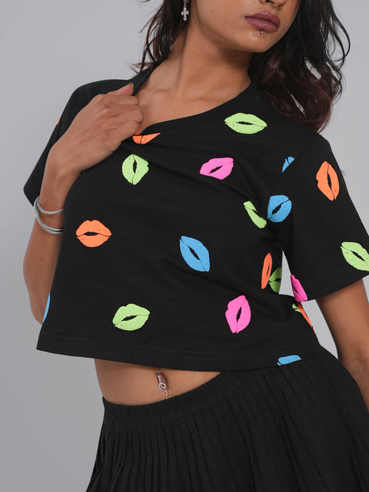 Kiss Pop Oversized Cropped Tee