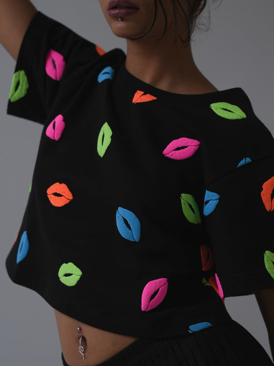 Kiss Pop Oversized Cropped Tee